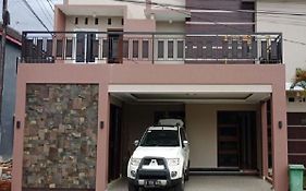 Guest House Omah Ningrat Bandung